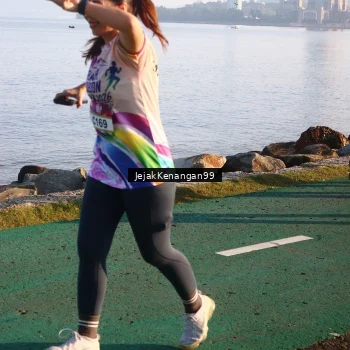 Runner Photo 6099149