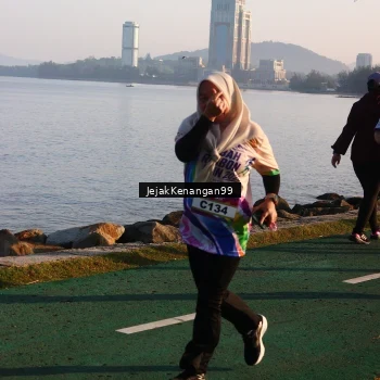 Runner Photo 6099158