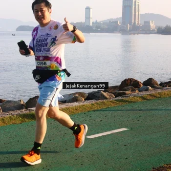 Runner Photo 6099165