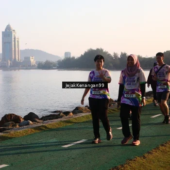 Runner Photo 6099173