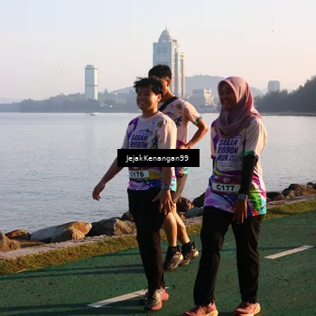 Runner Photo 6099236