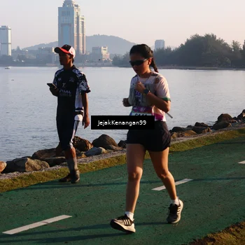 Runner Photo 6099254