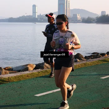 Runner Photo 6099260