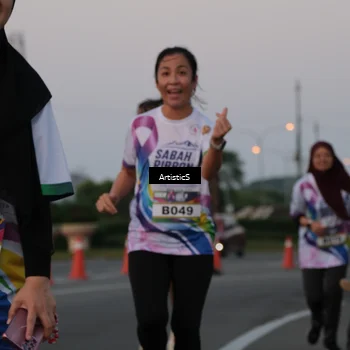Runner Photo 6099357