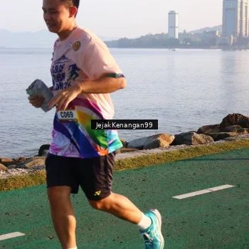 Runner Photo 6099363