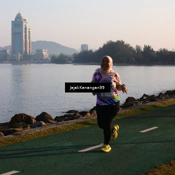 Runner Photo 6099411