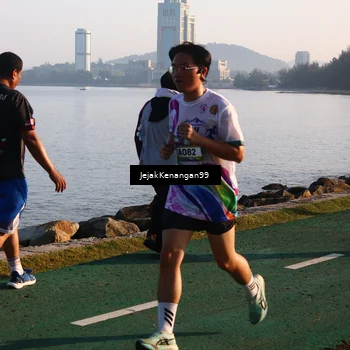 Runner Photo 6099456