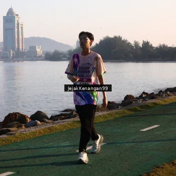 Runner Photo 6099711
