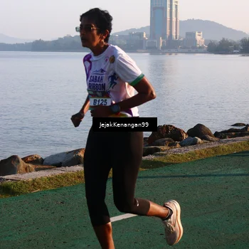 Runner Photo 6099831
