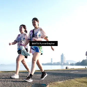 Runner Photo 6100005