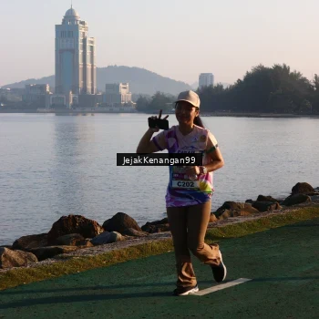 Runner Photo 6100061