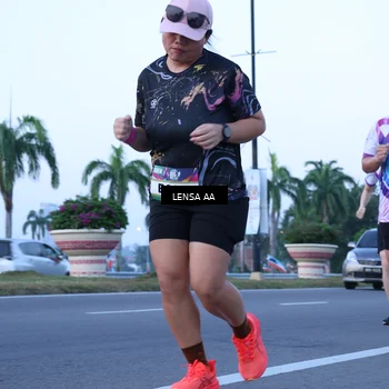 Runner Photo 6100069
