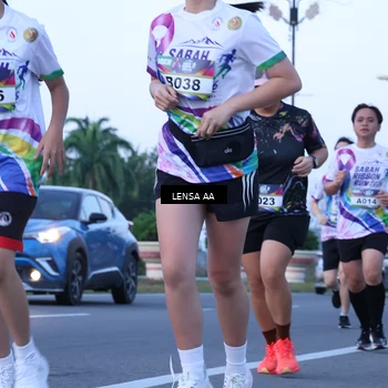 Runner Photo 6100071
