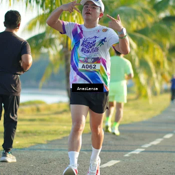 Runner Photo 6100074