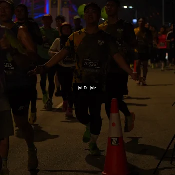 Runner Photo 6100122