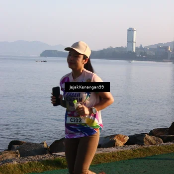 Runner Photo 6100127