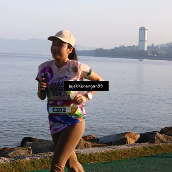 Runner Photo 6100139