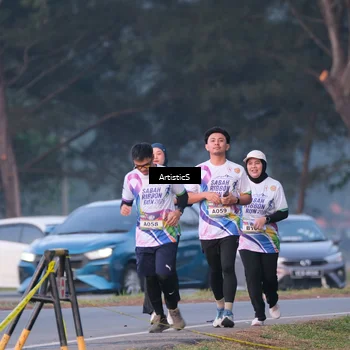 Runner Photo 6100151