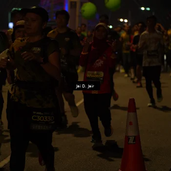 Runner Photo 6100153