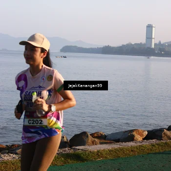 Runner Photo 6100158
