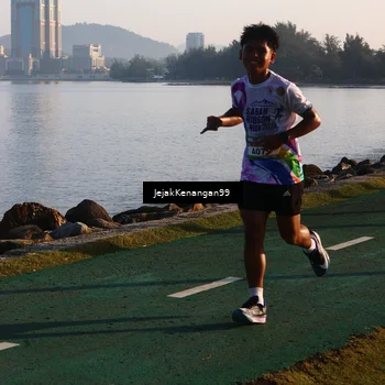 Runner Photo 6100195