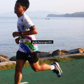Runner Photo 6100214