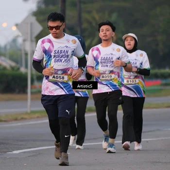 Runner Photo 6100218