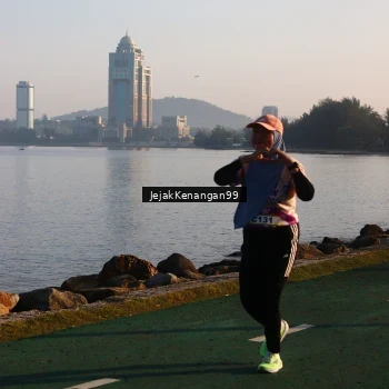 Runner Photo 6100234