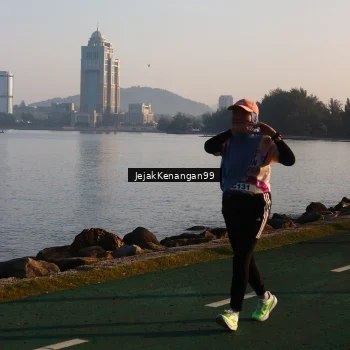 Runner Photo 6100236