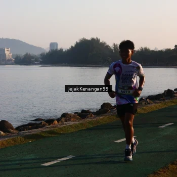 Runner Photo 6100237