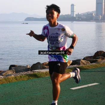 Runner Photo 6100241