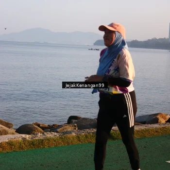 Runner Photo 6100298