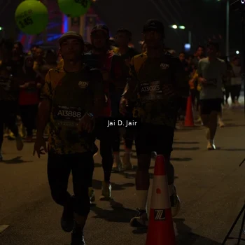 Runner Photo 6100316