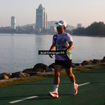 Runner Photo 6100363