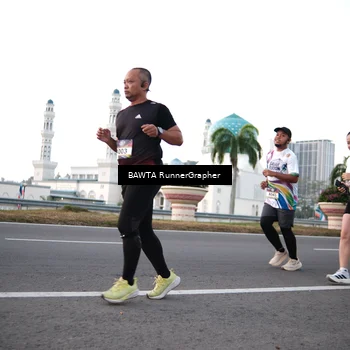 Runner Photo 6100370
