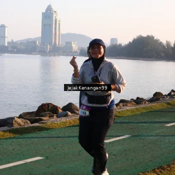 Runner Photo 6100382