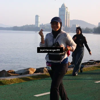 Runner Photo 6100395