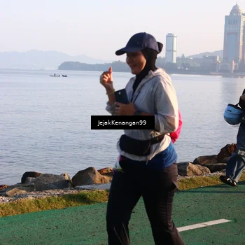 Runner Photo 6100404