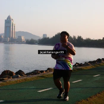 Runner Photo 6100428