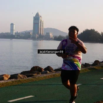 Runner Photo 6100436