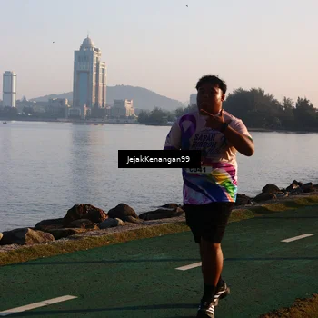 Runner Photo 6100440