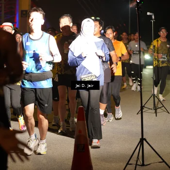 Runner Photo 6100448