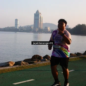 Runner Photo 6100450