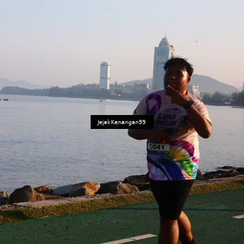 Runner Photo 6100463