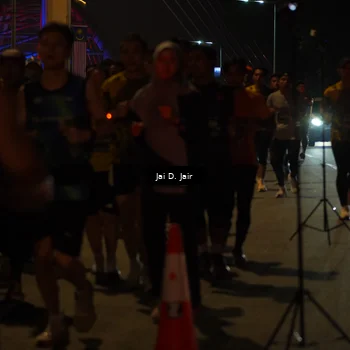 Runner Photo 6100474