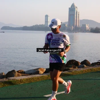 Runner Photo 6100512