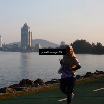 Runner Photo 6100672
