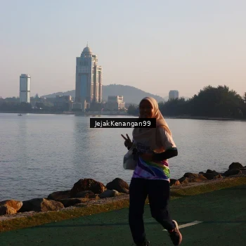 Runner Photo 6100673