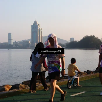 Runner Photo 6100714