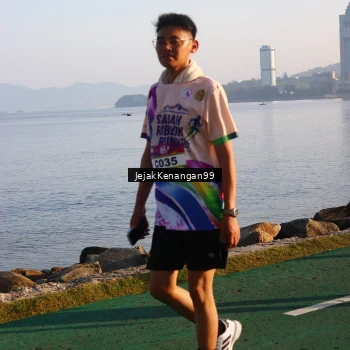 Runner Photo 6100773